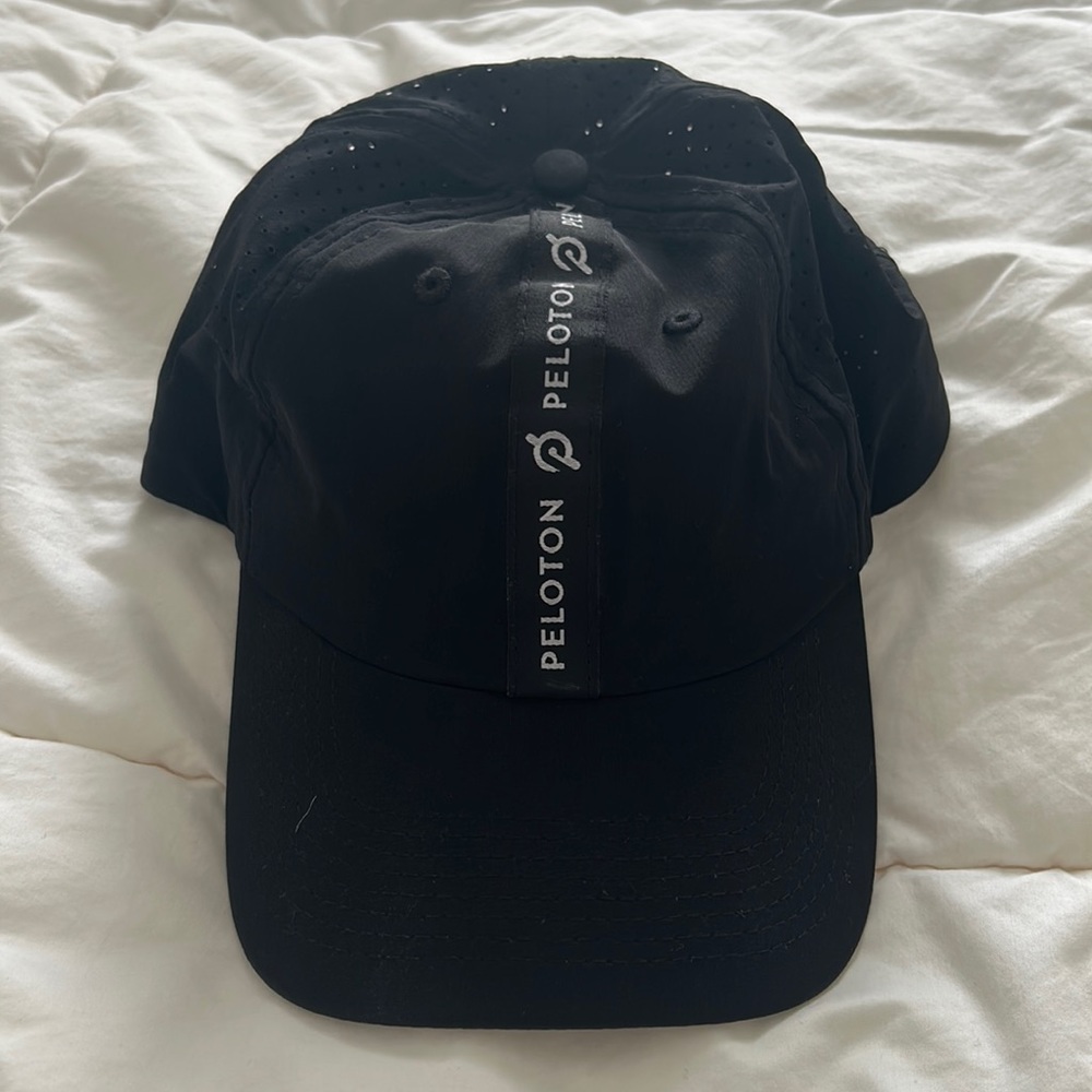 Never worn Peloton hat!